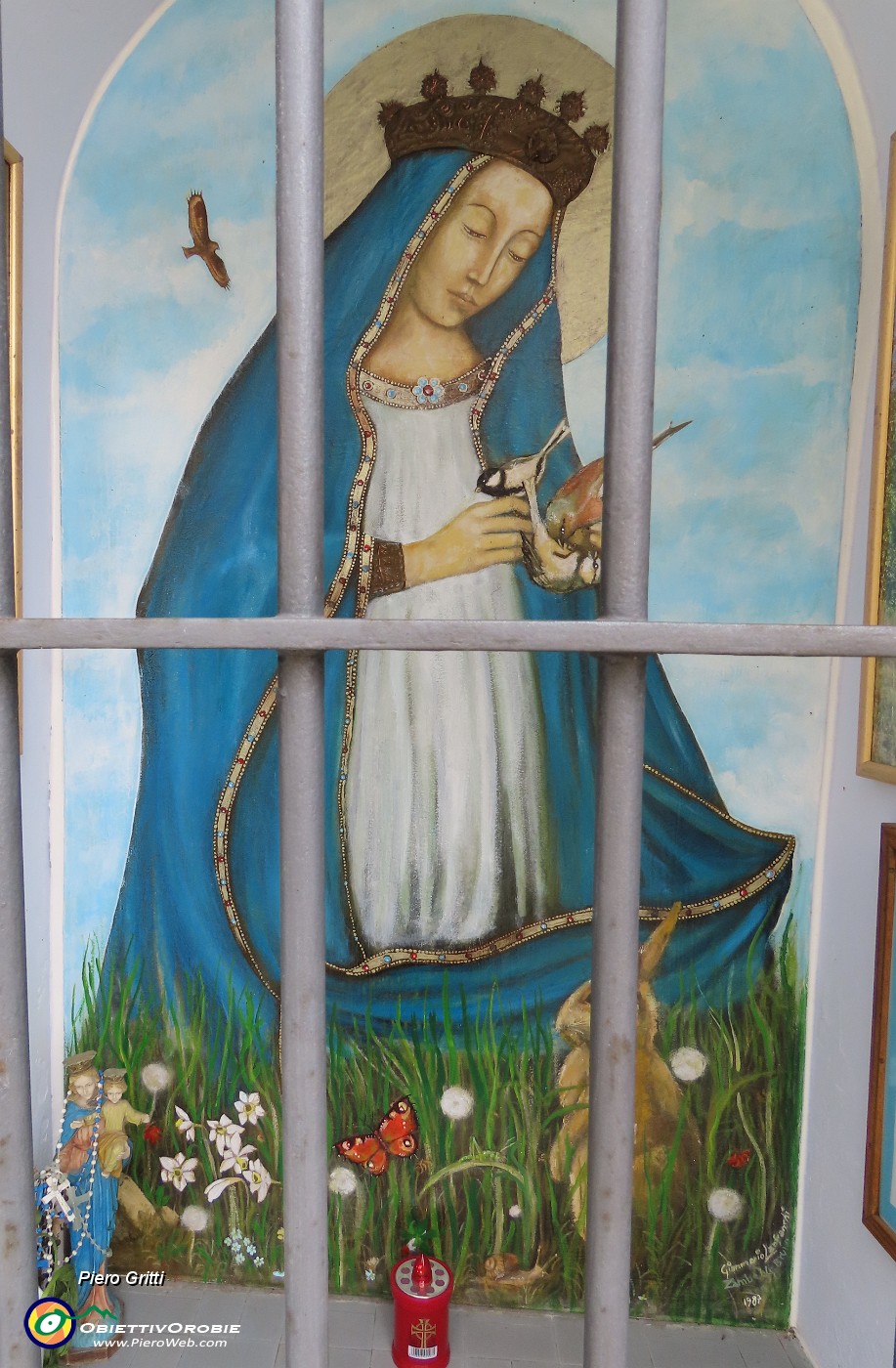 28 Alla  cappelletta Madonna del cacciatore (1006 m).JPG